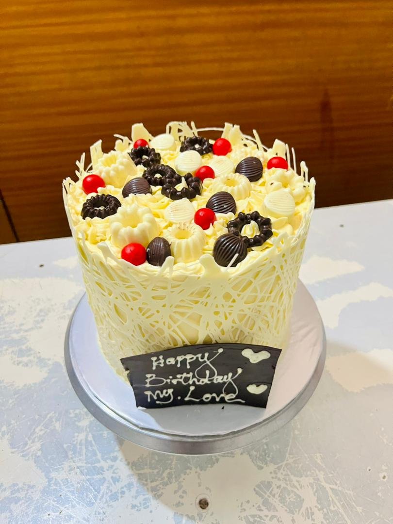 Beautiful birthday cake by Bakers Garden